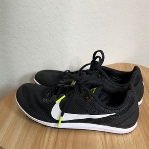 7.5 Women's Black Track & Field 907567-017